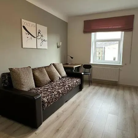 Cozy And Quiet In Apartment